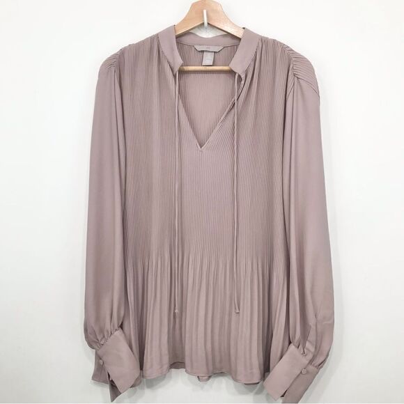 H&M Dusty Lavender pleated V Tie Neck Long Sleeve Lightweight Drape Blouse - Picture 3 of 14